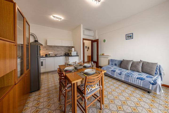 Appartamento intero, 02124 - Casa Francesca - Luminoso, Wifi e Parcheggio in Sestri Levante (Città), Sestri Levante