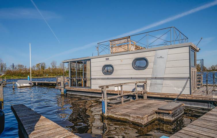 Hausboot für 4 Personen, mit Terrasse und Ausblick - 1