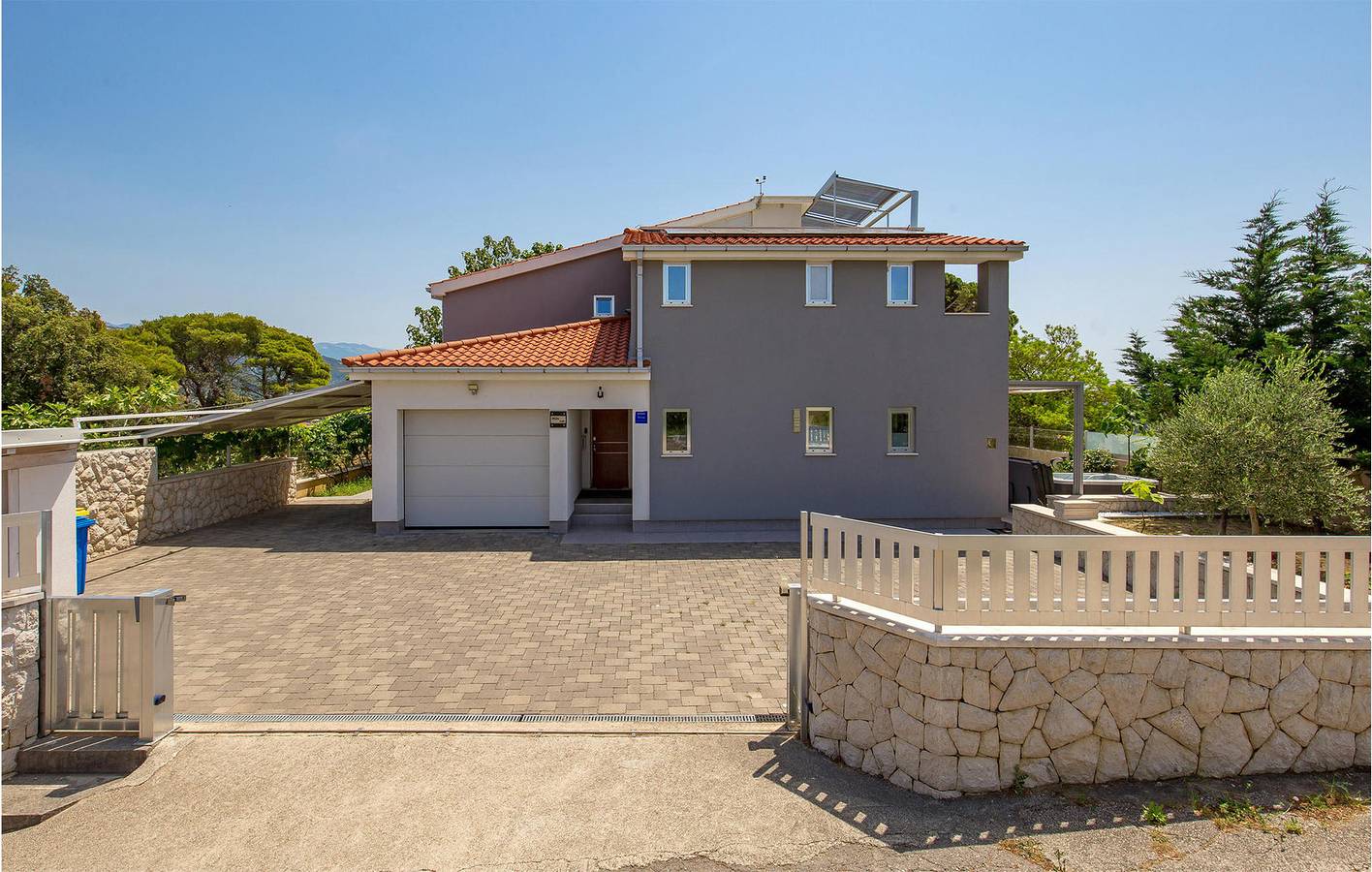 Ganze Ferienwohnung, Ferienwohnung für 2 Personen mit Terrasse in Palit, Rab