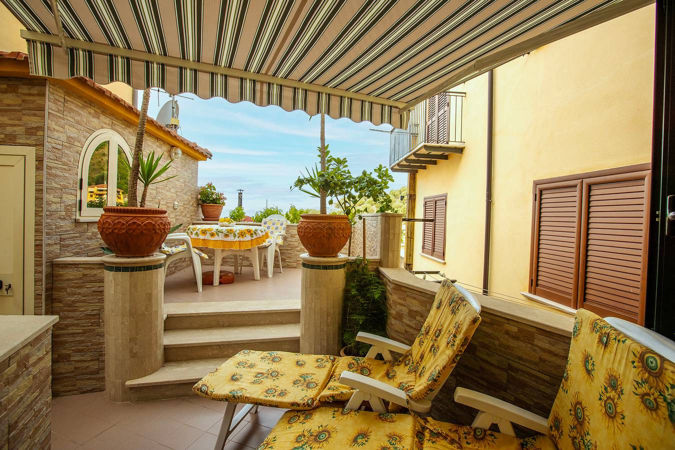 Appartamento intero, Appartamento vacanze per 3 persone con terrazza in Pisciotta, Cilento Coast