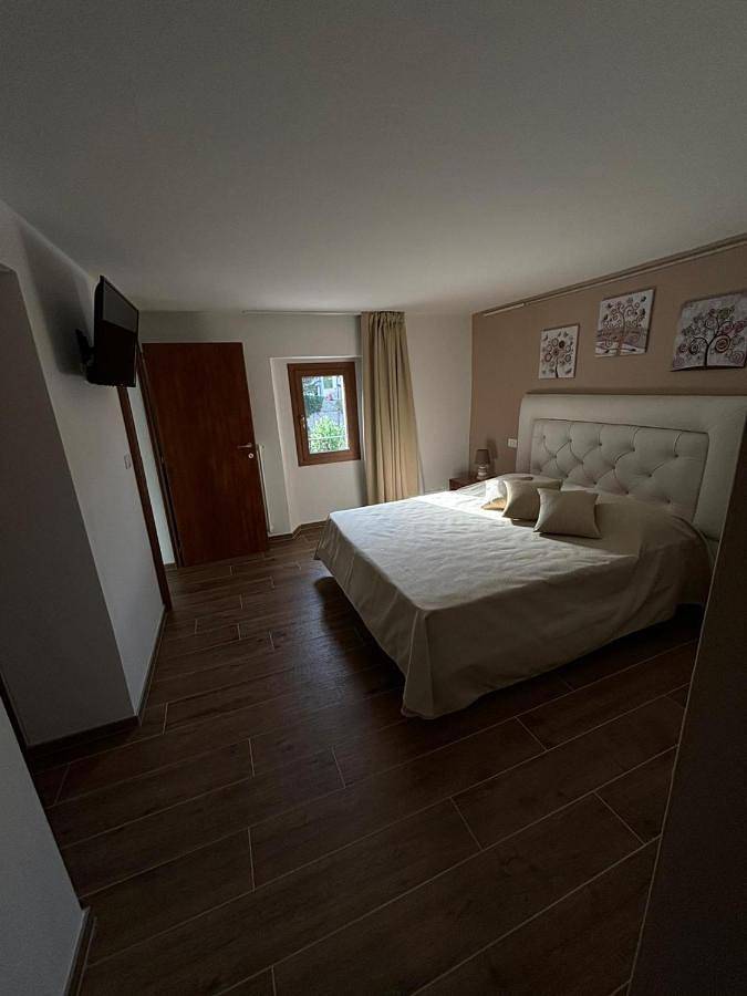 Bed and breakfast per 3 persone, con panorama e giardino - 1