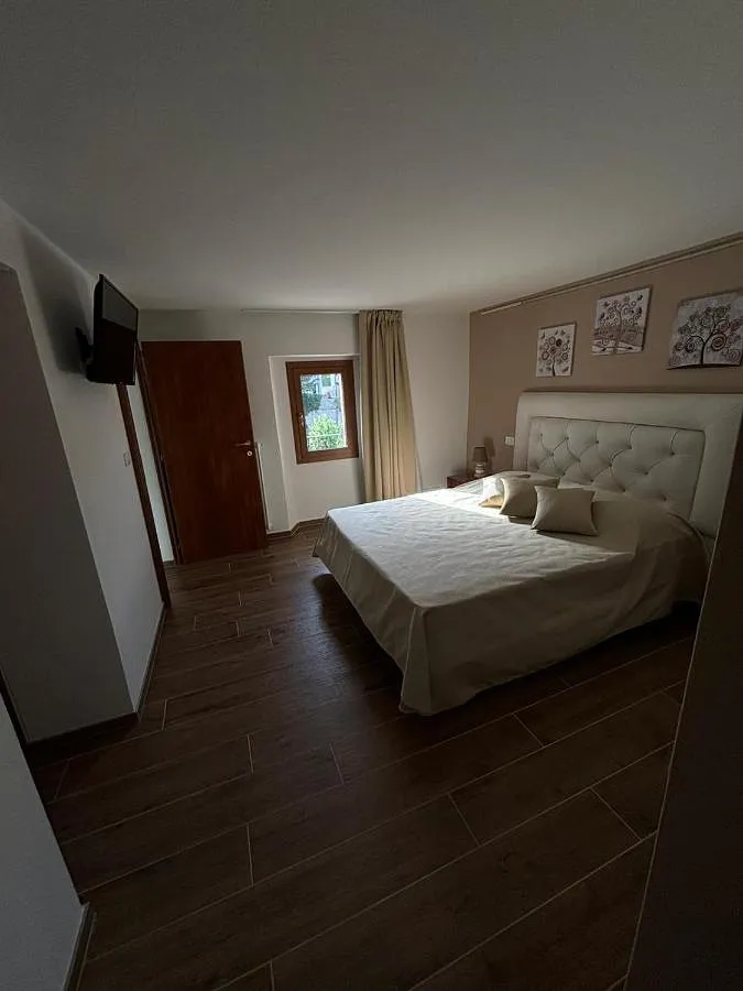 Bed and breakfast per 3 persone, con panorama e giardino - 1