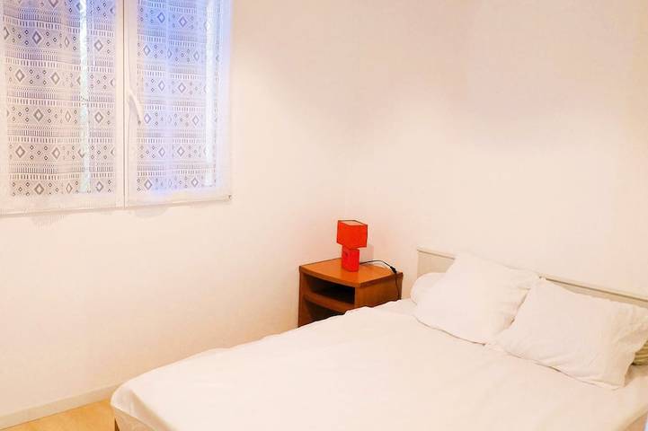 Gîte pour 7 personnes, avec piscine ainsi que jardin et terrasse, animaux acceptés à Sarlat-la-Canéda - 3