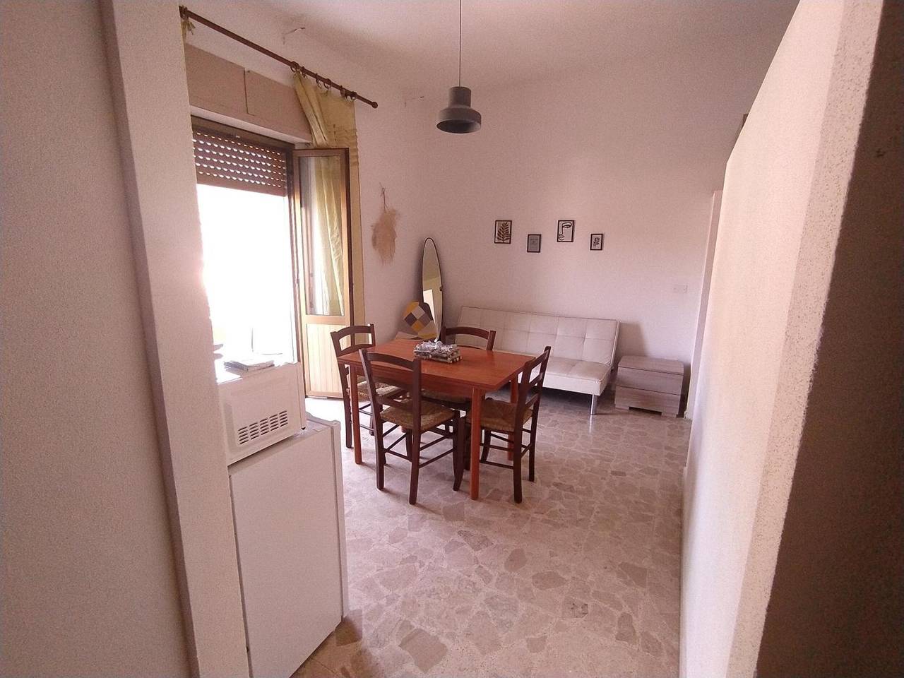 Appartamento intero, Appartamento 'Da Miky Monolocale' con vista montagna, Wi-Fi e aria condizionata in Teulada, Cagliari e Dintorni