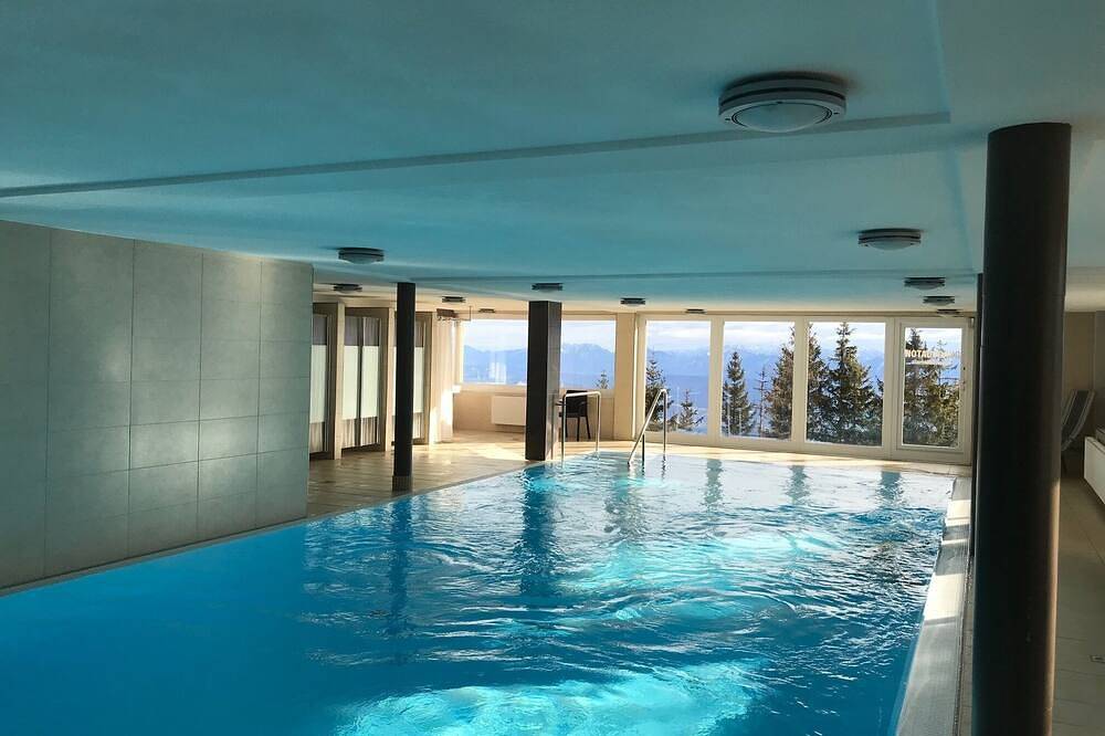 Ganze Wohnung, Gerlitzen auf 1500m mit Panoramablick und beheiztem Pool in Treffen am Ossiacher See, Gerlitzen