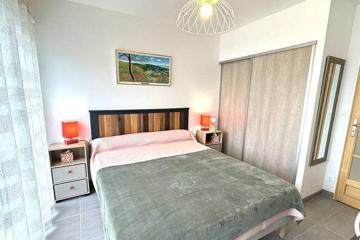 Location de vacances pour 2 personnes, avec jardin à Caux-et-Sauzens - 2