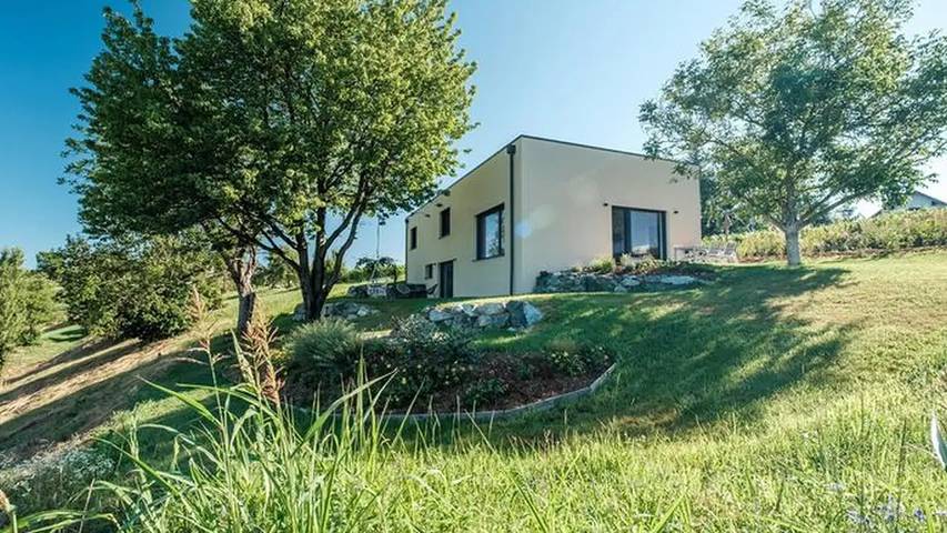 Ferienhaus für 6 Personen, mit Garten und Sauna
