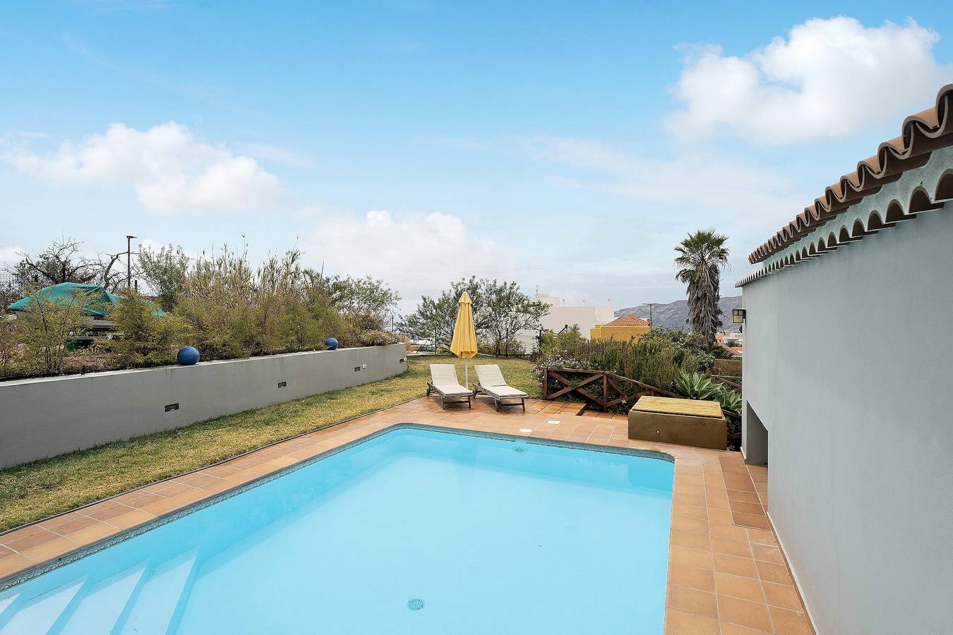 Maison de vacances 'Casa La Plaza' avec vue sur les montagnes, piscine privée et Wi-Fi in El Paso, La Palma Sud