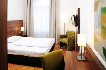Ferienwohnung für 2 Personen, mit Garten und Pool in Rastatt