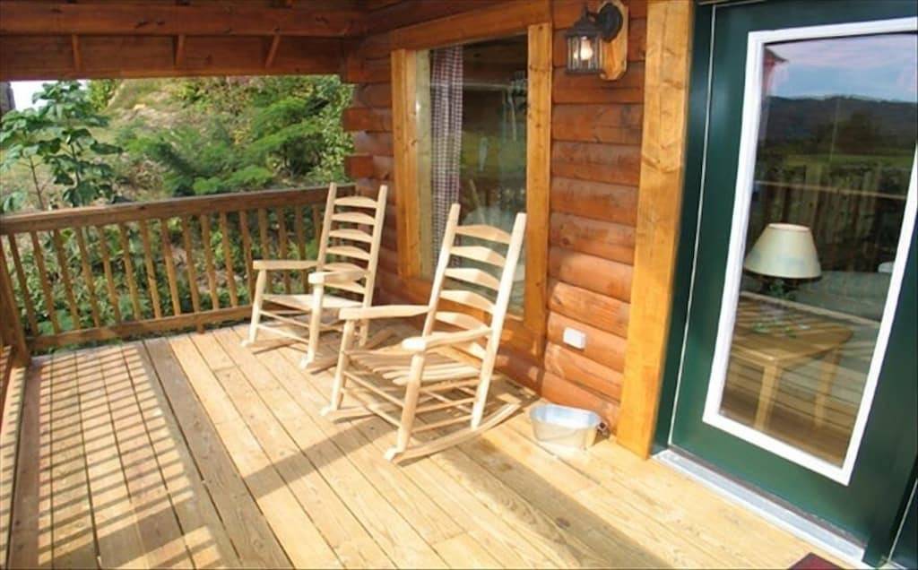 Chalet for 8 Guests in Pigeon Forge, Sevier County