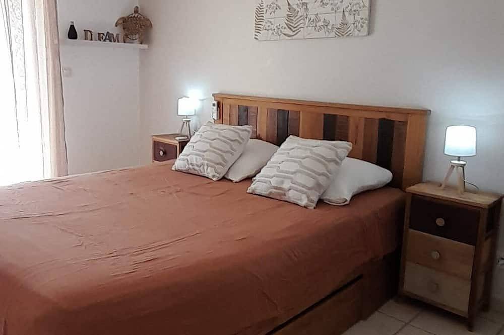 Entire apartment, Pleasant apartment with sea view in Les Trois-Îlets, Martinique