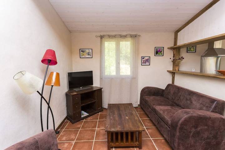 Location de vacances pour 6 personnes, avec Terrasse et Jardin à Aigues-Vives (Hérault) - 2