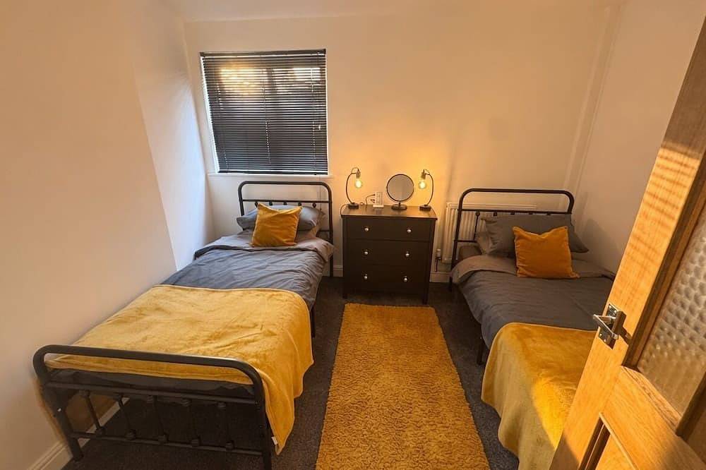Boutique cottage with private indoor pool in Bolton, Greater Manchester