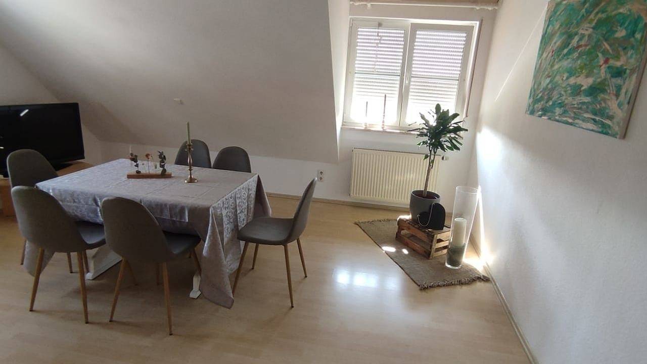 Ganze Ferienwohnung, Ferienwohnung für 10 Personen (100 m²) in Sulzfeld am Main in Sulzfeld am Main, Fränkisches Weinland