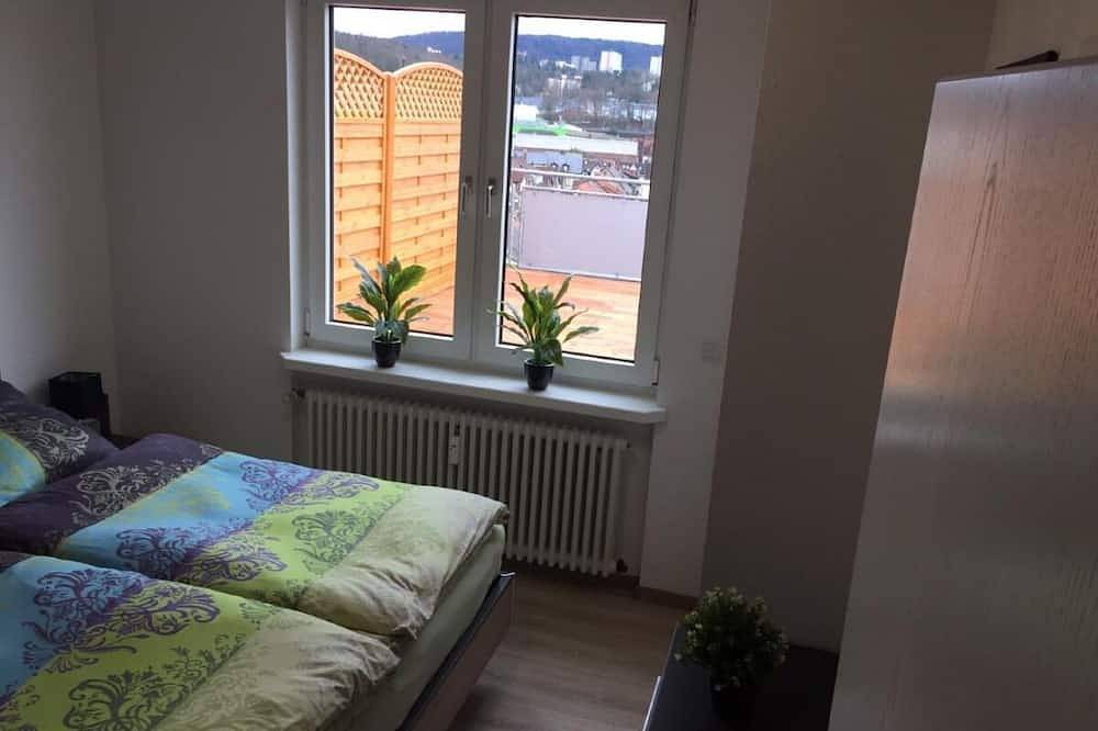 Ganze Wohnung, Kl29: Bright Penthouse Apt w/ Rooftop Terrace Downtown Kaiserslautern in Kaiserslautern, Saar-Nahe-Bergland