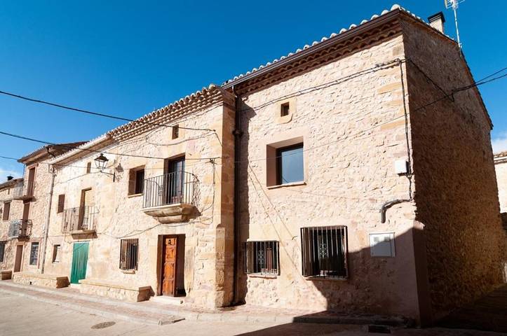 Casa rural para 16 personas, con vistas además de jardín y piscina, Se admiten mascotas en Señorío de Molina - 4
