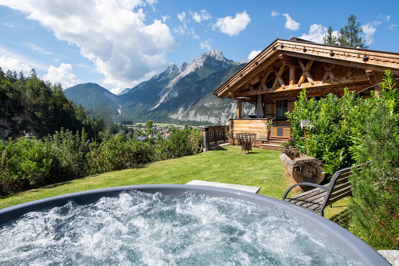 Karwendelhütte am Tor zum Karwendel in Scharnitz, Innsbruck e dintorni