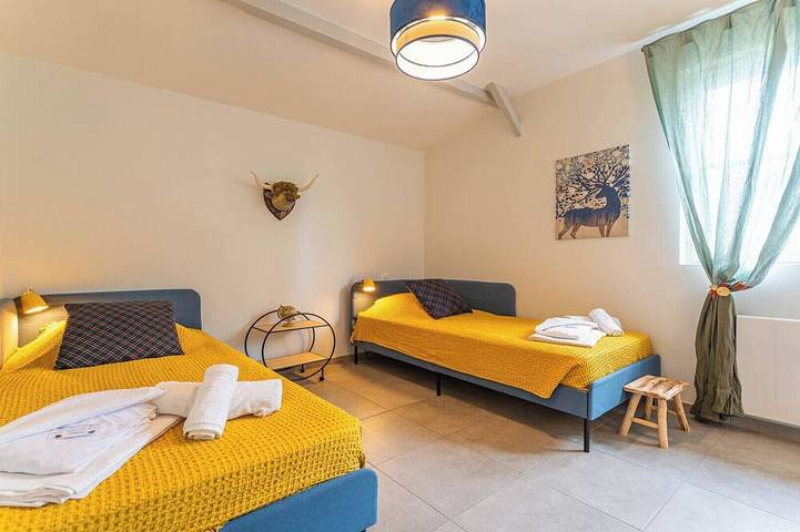 Cottage für 6 Personen, mit Garten und Pool sowie Terrasse - 1