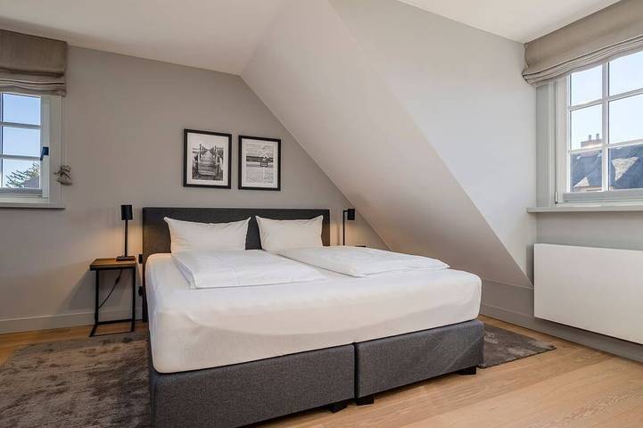 Bohosylt 4 - Exkl. Luxus-Hausteil unter Reet mit 4 Zimmern auf ca. 150 m², für in Wenningstedt, Sylt