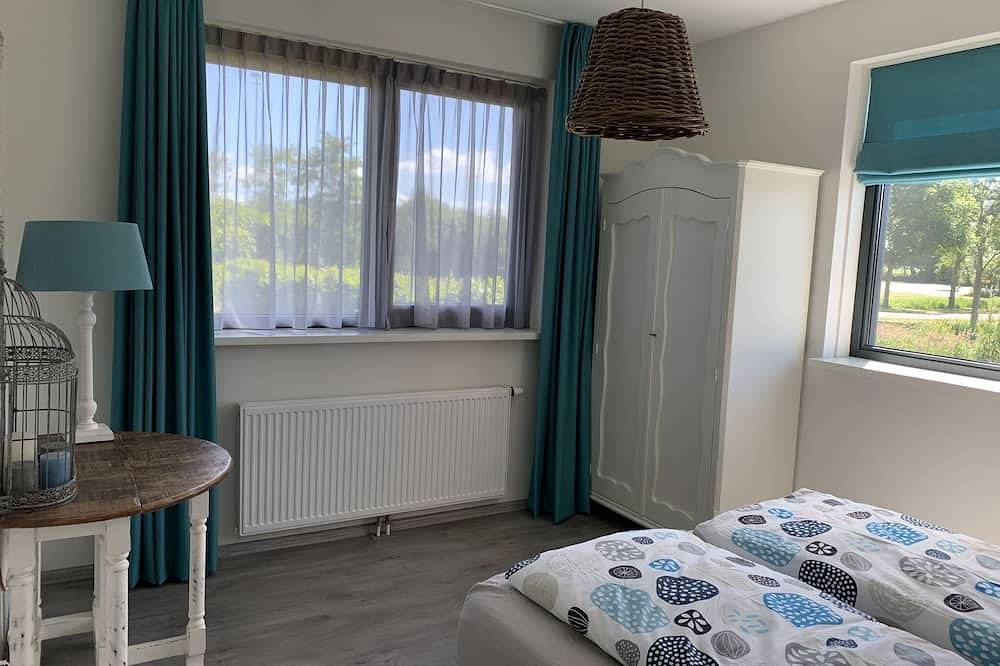 Vakantiehuis in Stavoren met aanlegsteiger in Stavoren, IJsselmeer