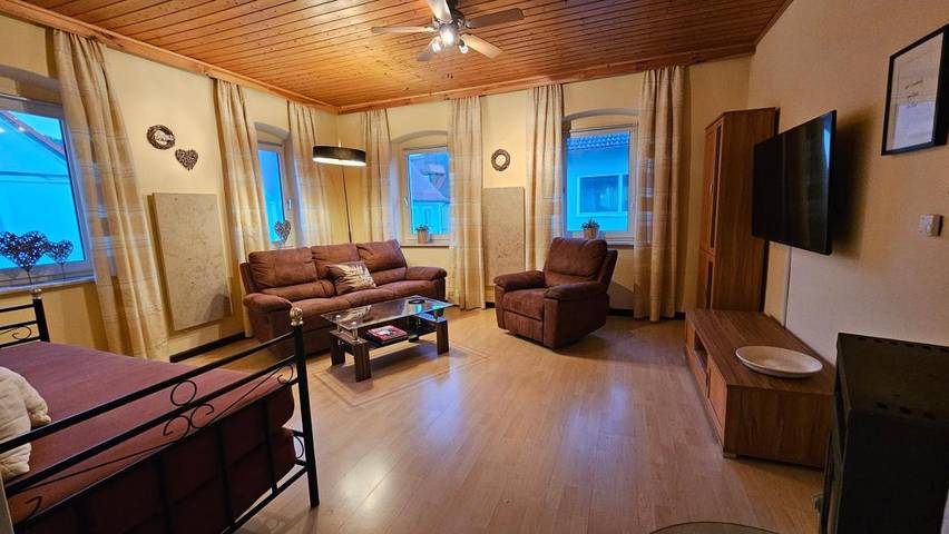 Ferienwohnung für 4 Personen, mit Ausblick in Weidenberg