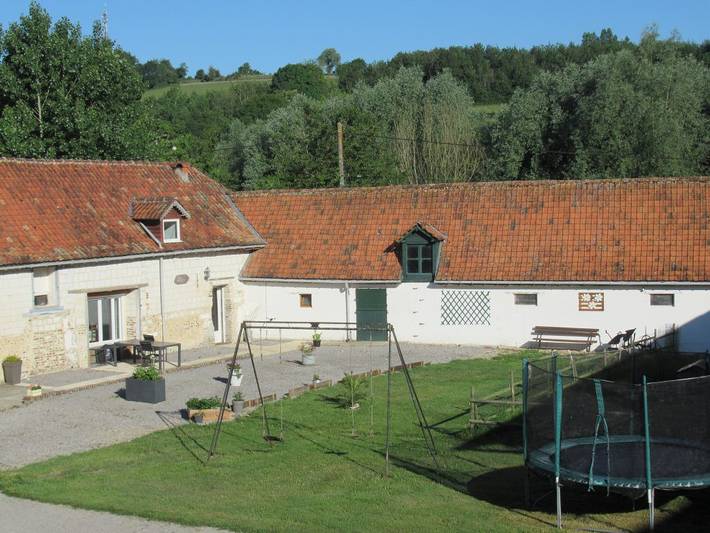 Gîte pour 6 personnes, avec terrasse et jardin à Sempy