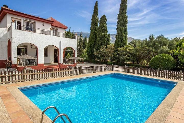 Chalet para 12 personas, con jardín y balcón - 1