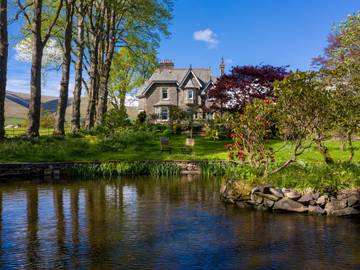 Cottage for 23 People in Cumbria, North West England, Photo 1