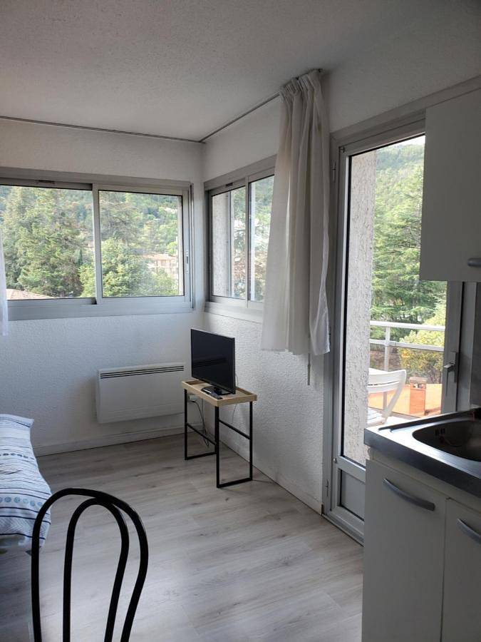 Gîte pour 2 personnes, avec vue et balcon à Vernet-les-Bains - 3