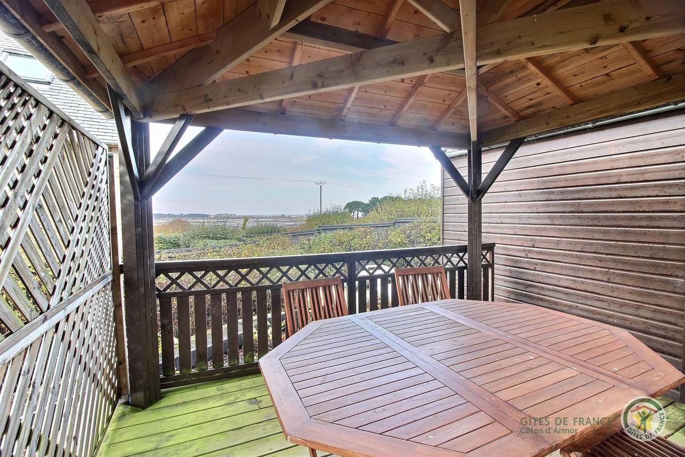 Raluzet 1 in Plougrescant, Côte de Granit Rose