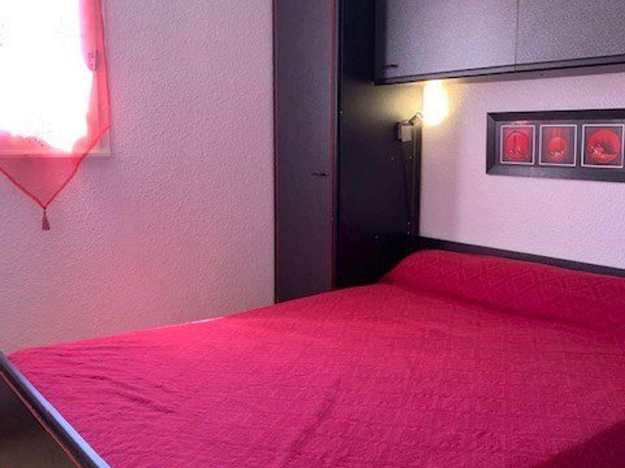 Villa Mitoyenne Dans Une Residence Calme Avec Piscine Parking in Cap d'Agde, Agde