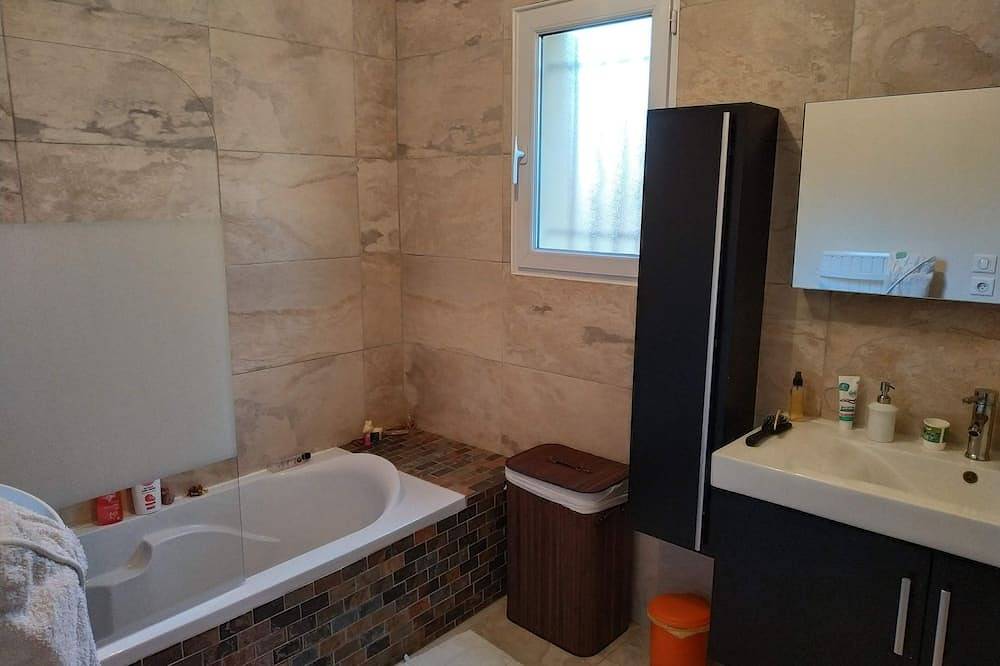 Prachtige villa voor een rustige vakantie in Fuveau, Aix-en-Provence en omgeving