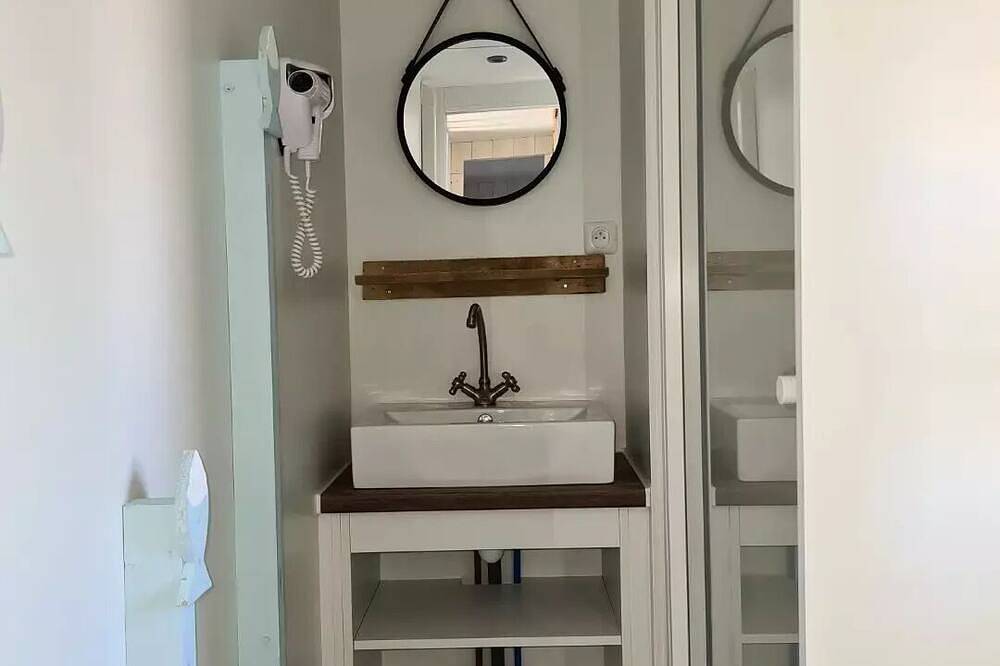 Cottage Lagon Premium Vue Forêt 4 Pièces 6 Personnes Climatisé + Tv in La Tremblade, Côte de Beauté