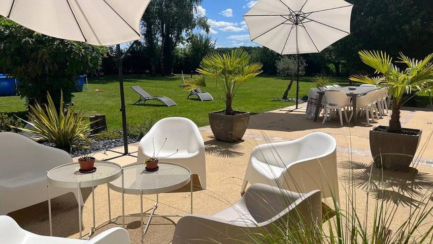 Location de vacances pour 8 personnes, avec jardin et jacuzzi, animaux acceptés dans Bœurs-en-Othe - 2