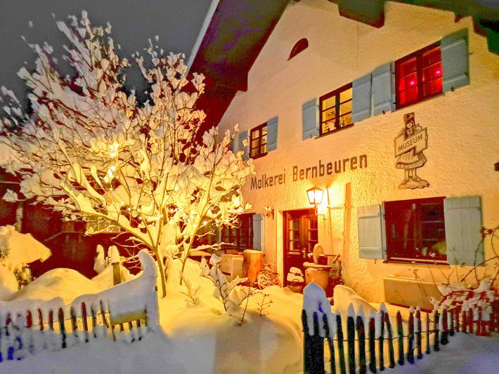 Ferienwohnung für 12 Personen, mit Balkon und Terrasse sowie Garten und Sauna in Bernbeuren - 3