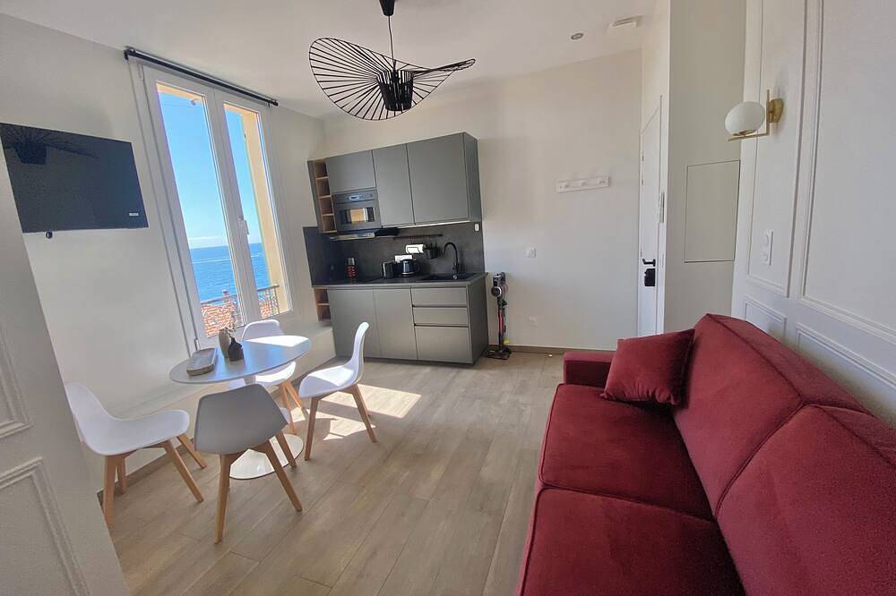 Ganze Wohnung, 🏁 Modern Sea-View Flat – A/C, High-Speed Wi-Fi – 15 min walk from Monaco Gp F1 in Cap-d'Ail, Nizza und Umgebung