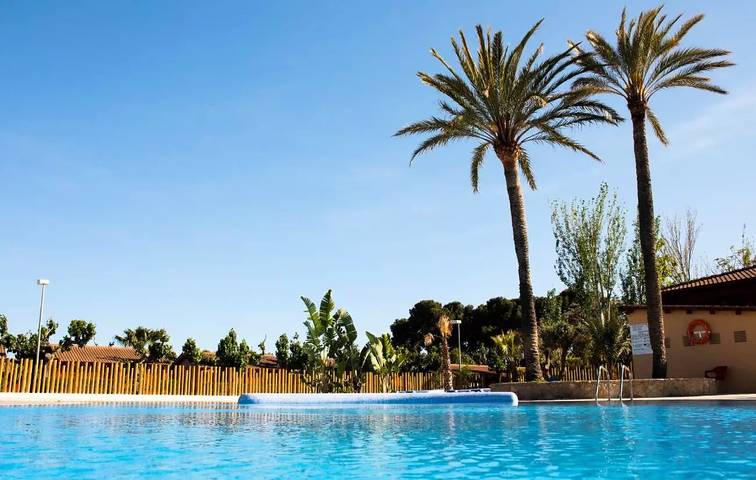 Camping für 5 Personen, mit Terrasse in Cambrils