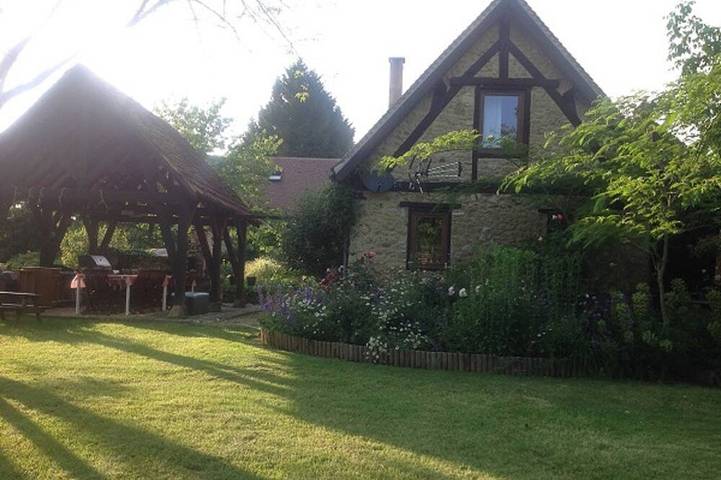 Gîte pour 4 personnes, avec Balcon ainsi que Terrasse et Jardin