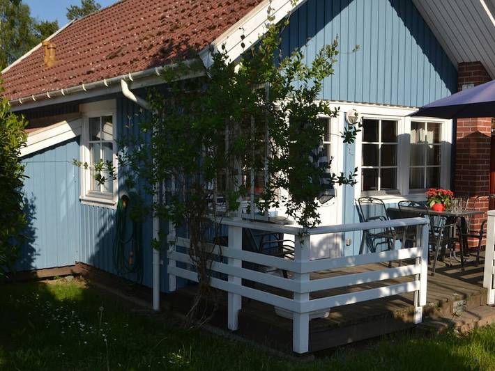 Ferienhaus in Userin mit Schwimmbecken in Badestrand Userin, Userin