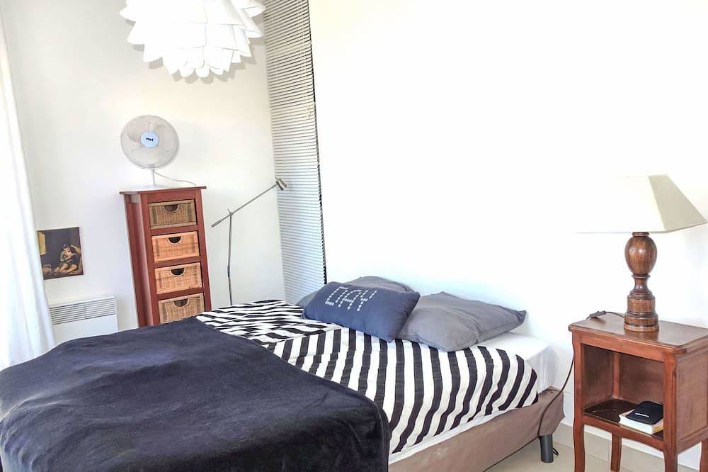 Estupenda casa de vacaciones privada con A/C, piscina privada, Wifi, Tv, patio y aparcamiento in Montesquieu-des-Albères, Región Céret