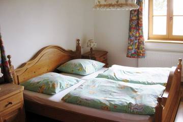 Ferienwohnung für 2 Personen, mit Garten und Balkon, mit Haustier in Taching am See