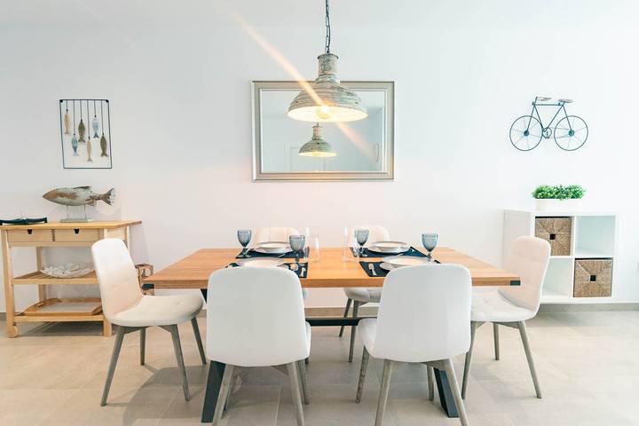 Appartement entier, Appartement moderne à Cómpeta avec piscine partagée et jacuzzi in Cómpeta, Cordillera Penibética