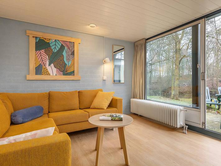 Lodge voor 3 personen, with terras and zwembad as well as kinderzwembad, met huisdier in Limburg