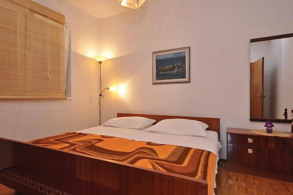 Ganze Wohnung, Nice apartment in Starigrad Paklenica in Starigrad Paklenica, Starigrad