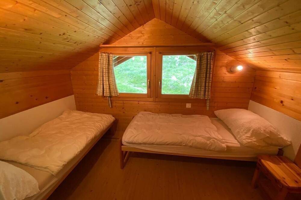 Appartamento intero, 4 pièces-duplex très confortable pour 6 personnes : Living - cuisine avec lave-vaisselle, micro onde in Grimentz, Anniviers