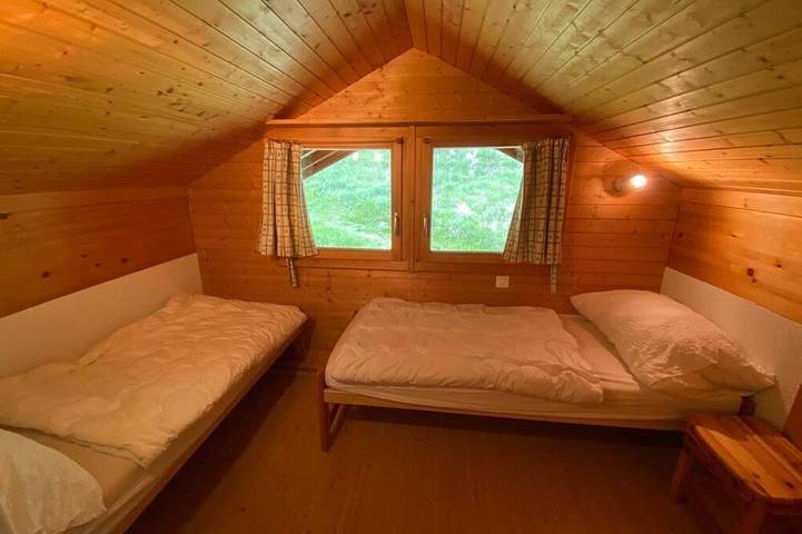 Appartement entier, 4 pièces-duplex très confortable pour 6 personnes : Living - cuisine avec lave-vaisselle, micro onde in Grimentz, Anniviers