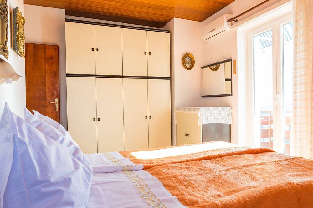 Entire apartment, Charming home with a beautiful sea view in Dubrovnik, Grad Dubrovnik