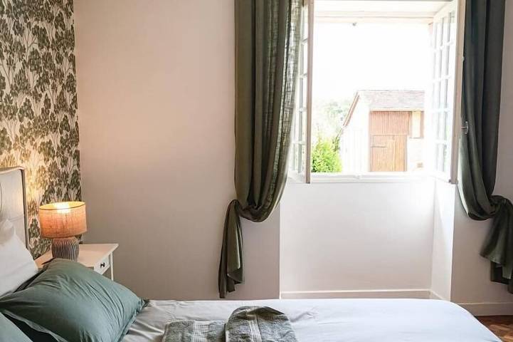 Location de vacances pour 6 personnes, avec jardin, animaux acceptés dans Saint-Michel-de-Bannières - 4