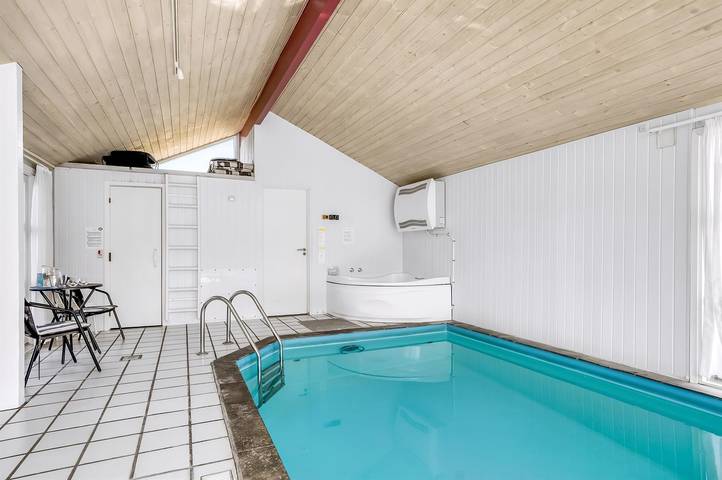 Ferienhaus für 10 Personen, mit Whirlpool und Terrasse sowie Sauna in Løkken - 2