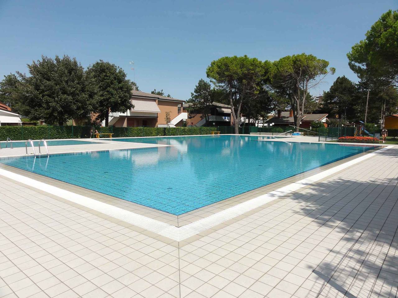 Ganze Ferienwohnung, Ferienwohnung im Erdgeschoss mit Swimmingpool  in Bibione, Venedig Provinz